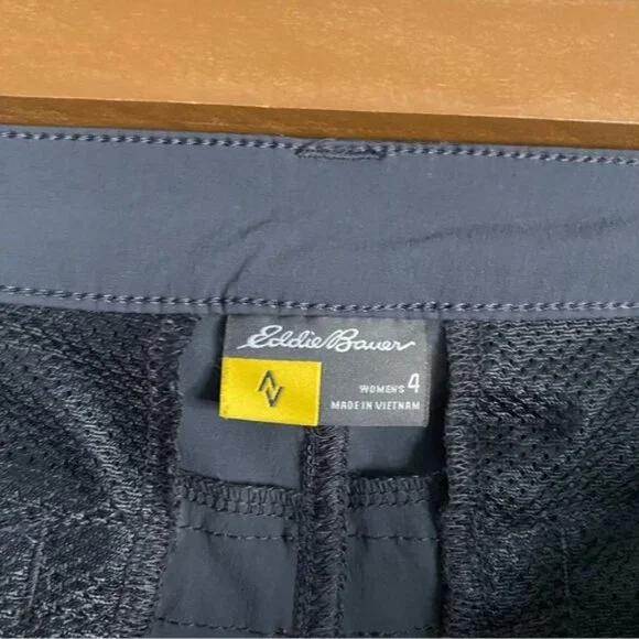 Eddie Bauer Women's Gray Hiking Trail Shorts - Picture 4 of 8